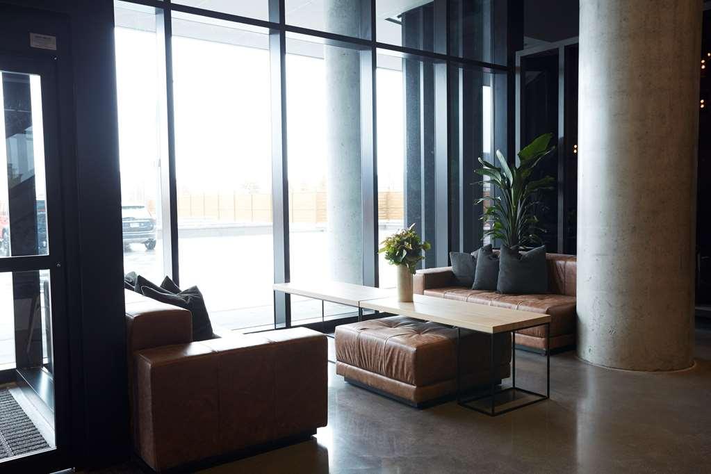 Hotel Escad Quartier Dix30 Brossard Interior photo
